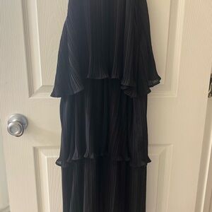 Chic Black Layered Midi Dress